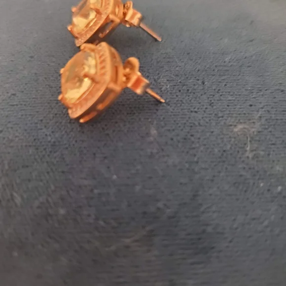 Elegant Gold-pl Cushion 4.5ct Morganite & Topaz Earrings - Picture 5 of 5